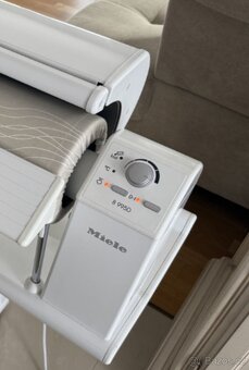 Mandl Žehlička s parním generátorem Miele B995 D, žehlicí st - 2