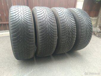 Prodám zimní gumy Continental 205/55 R16 DOT 3823 - 2