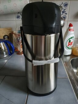 Nerezová termoska 2,2l s pumpou, nepoužitá - 2