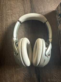 Sluchátka JBL TOUR ONE M2 - 2