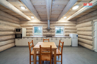Prodej rodinného domu, 2550 m², Luková - 2