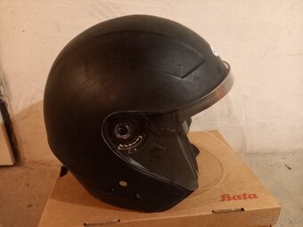 Prodám moto helmu Razier - 2