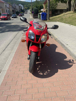 Honda vtr 1000 sp1 - 2