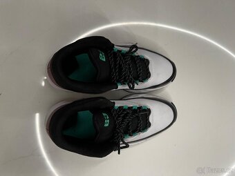 Air Jordan Max Aura 3 Cherry-GS - 2