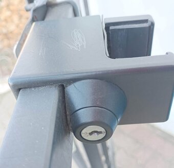 Příčníky a nosiče na kola na auto - 2