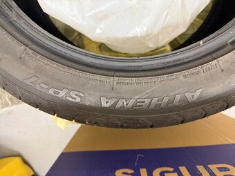 225/50 R17 - 2