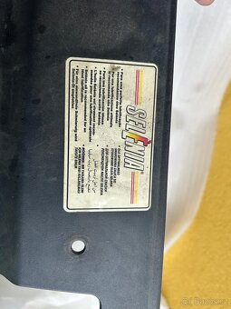 Originální černá maska / přední gril pro Fiat Freemont Cross - 2