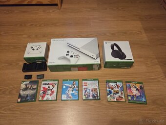 Xbox One 1TB + Hry a Org.sluchátka - 2