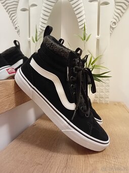 Vans zateplené tenisky vel. 40,5 kožené unisex - 2