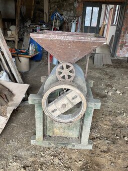 Prodám šrotovník - 2