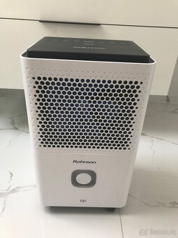 Odvlhčovač vzduchu Rohnson, záruka ještě 3roky - 2