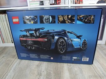 LEGO Technic 42083 - Bugatti Chiron - 2