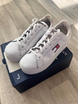 Tommy Jeans tenisky (vel 38) - 2