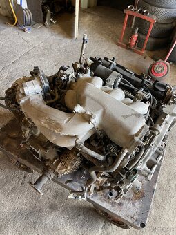 NISSAN MURANO-NISSAN 350Z—MOTOR 3,5 V6-VQ 35 - 2