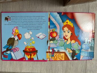 Kniha pohádka O Sněhurce + puzzle - 2