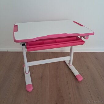 Prodám Tommi dětský psací stůl - 2