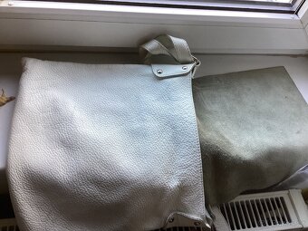 Prodám koženou kabelku bílou - 2
