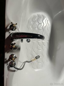 Akrylátová vana - 2