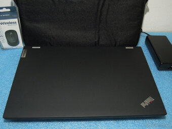 Lenovo ThinkPad P15 Workstation i9-10885H SSD 1.3TB RTX 4000 - 2