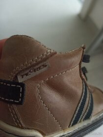 Dětské kožené botičky - 2