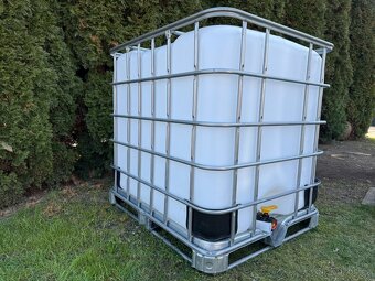 IBC nádrž 1000l - 2