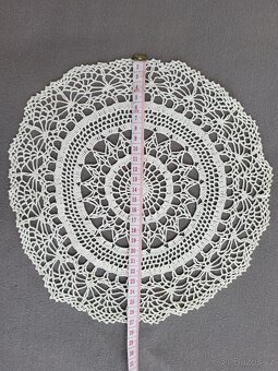 Háčkované prostírání 8 ks - 2