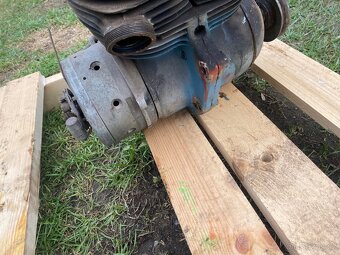 Motor velorex 350 - 2