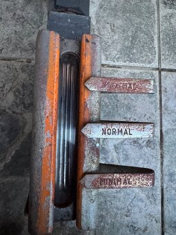 Starý asi termostat Minerva Opava - 2
