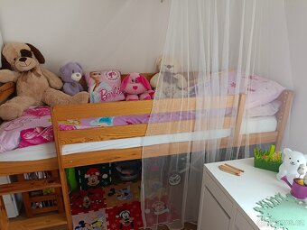 Vyvýšená postel se skluzavkou - 2