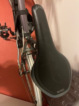 Trekové kolo Felt QX90 - 2