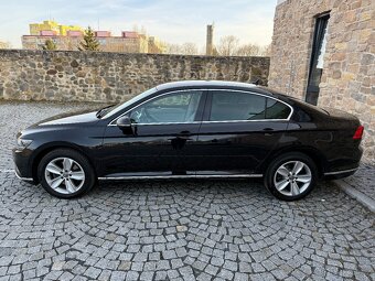 Pronájem VW Passat 2.0 TDI – UBER BLACK / BOLT PREMIUM - 2