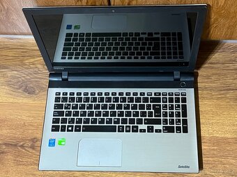 Toshiba Satellite L55-C5335S - 2