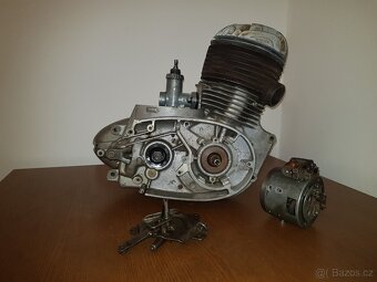 Motor Jawa 250/353 Kývačka - 2
