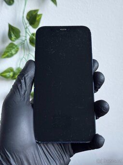 iPhone 12 64GB černý - 100% baterie - 2