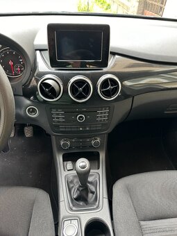 Mercedes-Benz B, 134.449 km, 1.6 benzín 90 kW, rok 2015 - 2
