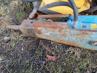 Hydraulické bourací kladivo Krupp HM135, pro stroje-nosiče 2 - 2