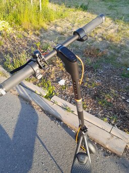 Elektrická koloběžka SEGWAY NINEBOT F2 PRO E - 2