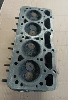 Hlava motoru Škoda 1202 na vrtání 72 mm - 2