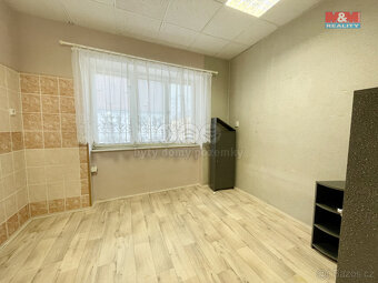 Pronájem obchod a služby, 54 m², Sokolov, ul. Staré náměstí - 2