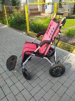 Rehabilitacni kocar - 2