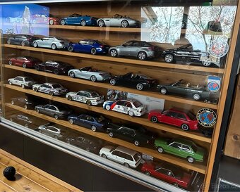 Modely 1/18 a 1/12 - 2