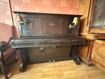 Piano Petrof - 2