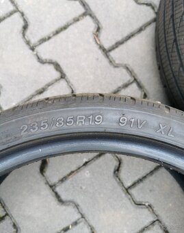 Zimní pneumatiky 235/35 r19 - 2
