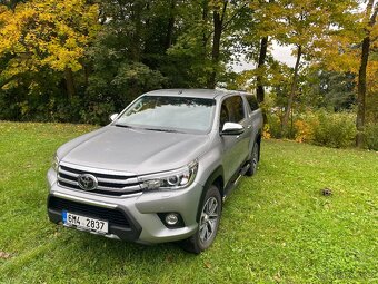Prodám Toyota Hilux 2,4 Executive - 2