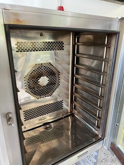 Konvektomat Retigo top stav - 2