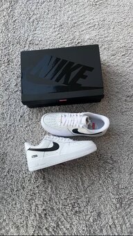 Nike Air Force 1 Low Supreme White Black - 2