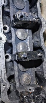 Hlava motoru 1.9 TDI - 2