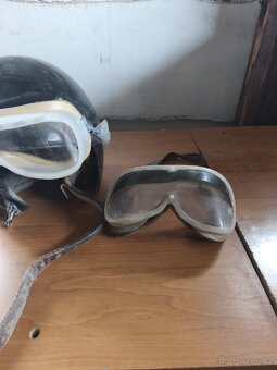 Přilba na motocykl + brýle - 2