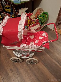Kočárek pro panenky - 2