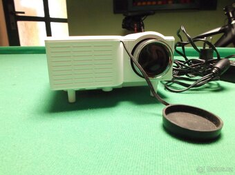 Mini LED projektor - 2